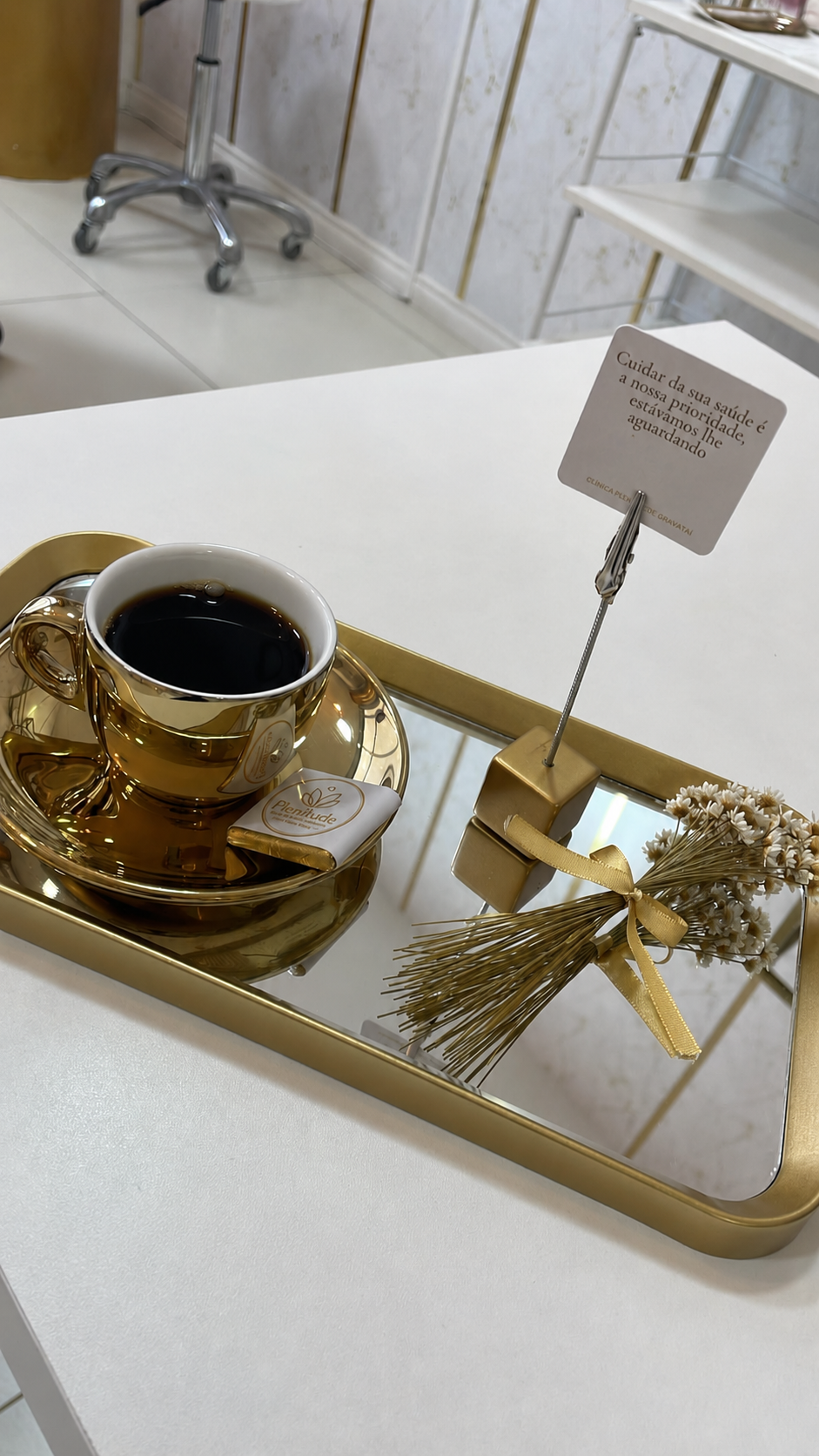 Café preparado para acolher pacientes da Clínica Plenitude